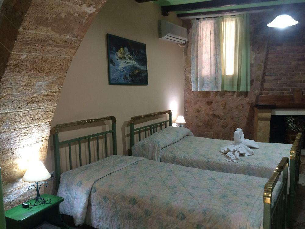 Anastasia * La Canea